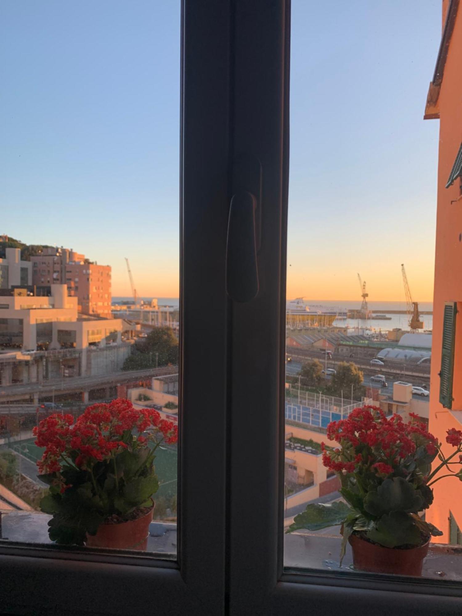 La Soffitta Sul Porto Apartment Genova Exterior foto